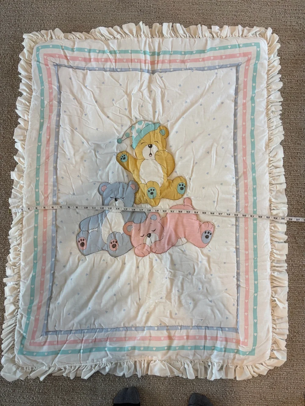 Vintage 1980’s Crib Blanket in Great Condition!